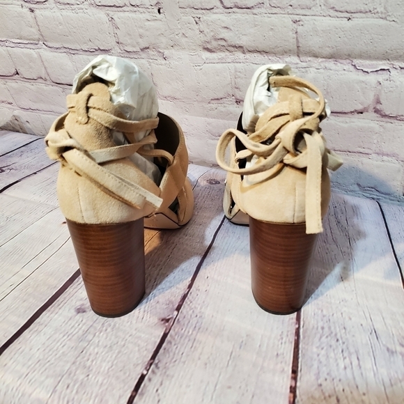 NEW! SOLE SOCIETY ISABELLI PUMP - Picture 4 of 7